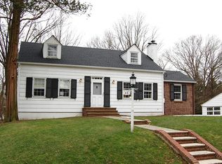 48 Brandywine Rd, Ho Ho Kus, NJ 07423