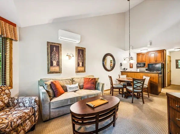 4940 N Landmark Cir #3326, Egg Harbor, WI 54209