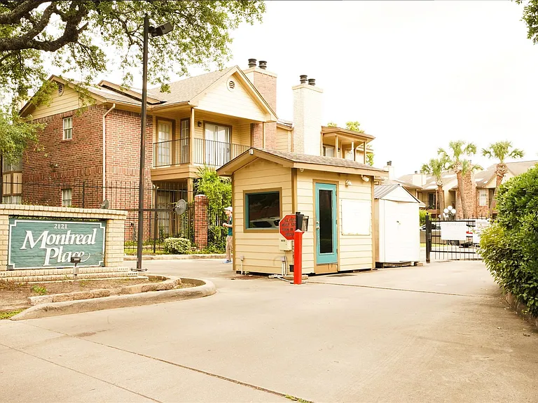 2121 Hepburn St #716 — Photo 7