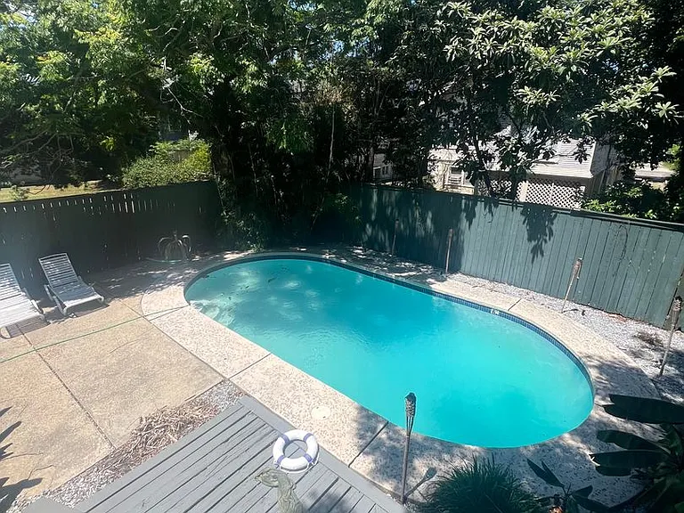 1720 Broadway St — Photo 14