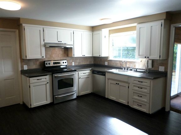 2nd image of 141 155th Ave NE