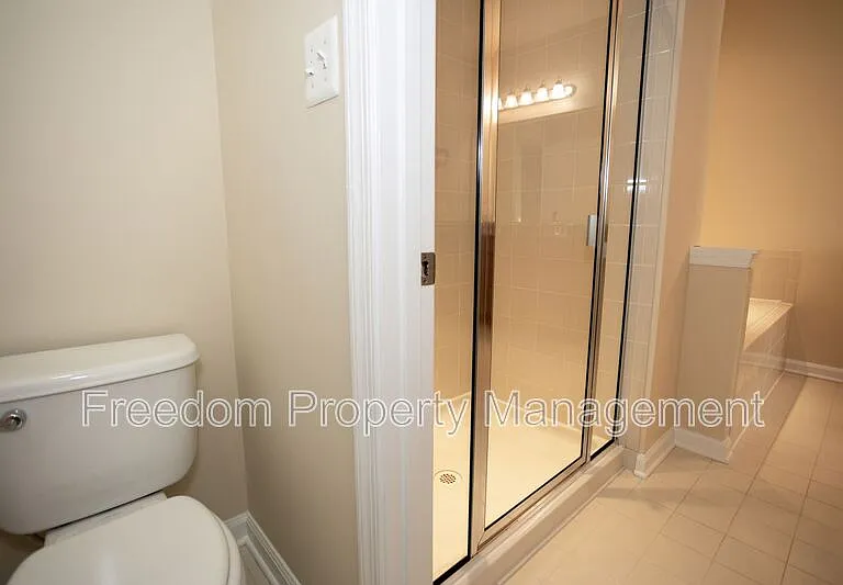 7408 Brunson Cir — Photo 39