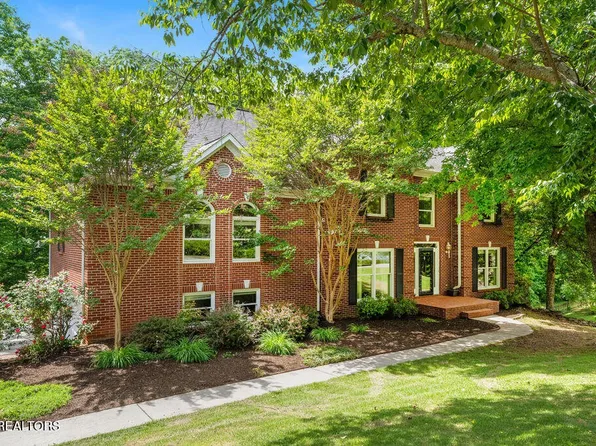 10708 Wood Oak Ct, Knoxville, TN 37922