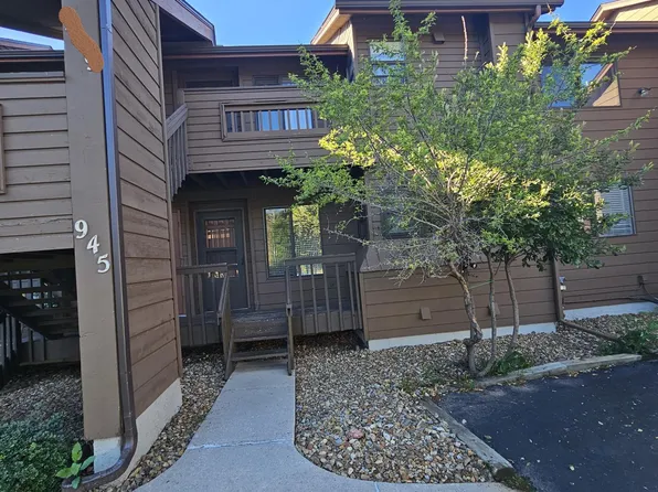 945 Moorings Dr, Colorado Springs, CO 80906