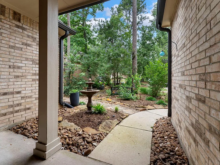 74 Shannon Green Ct — Photo 3