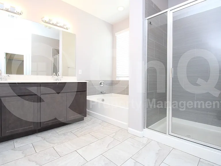 24750 W Huntington Dr — Photo 14