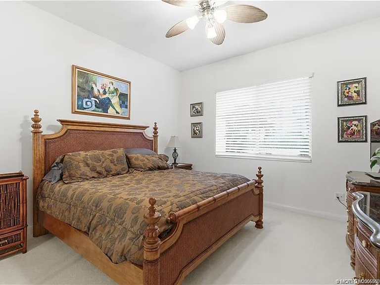 1 Harbour Isle Dr #104 — Photo 32