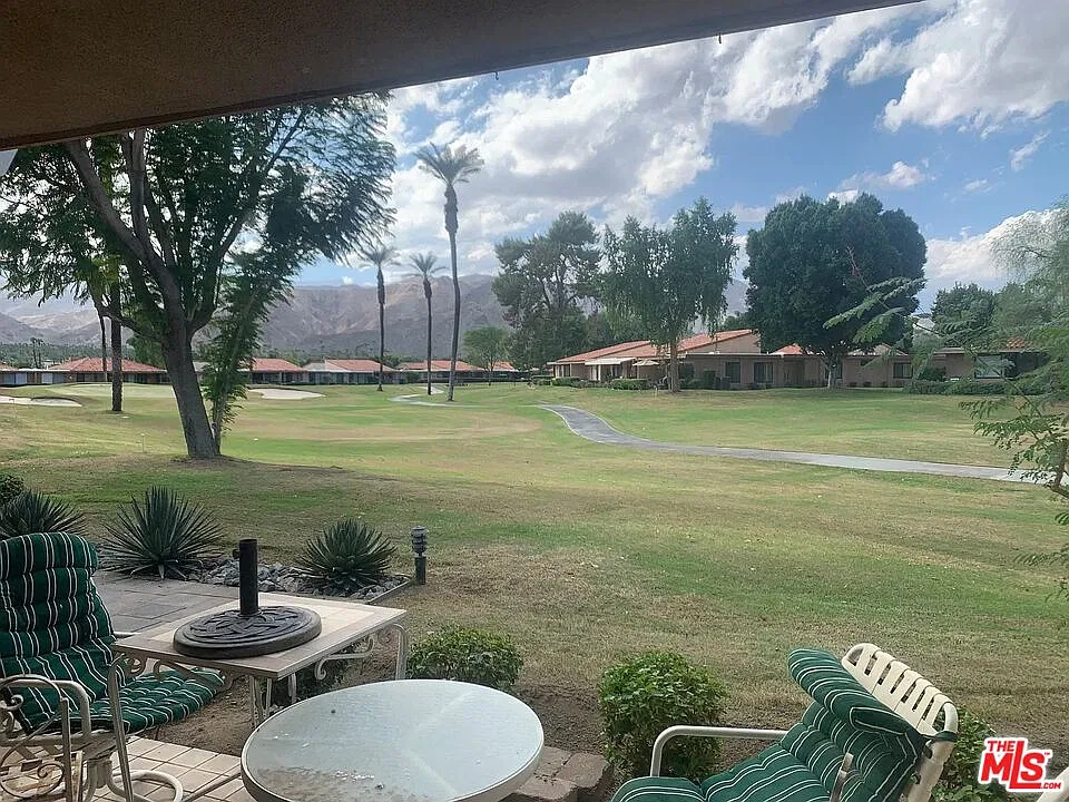 1 bed, 1.5 bath, 854 sqft, $2,100 — Photo 1