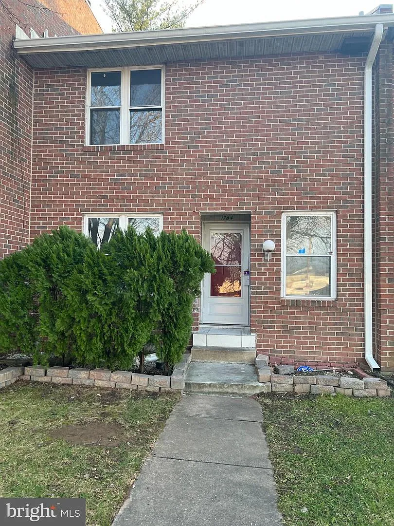 1704 Chesaco Ave photo 1