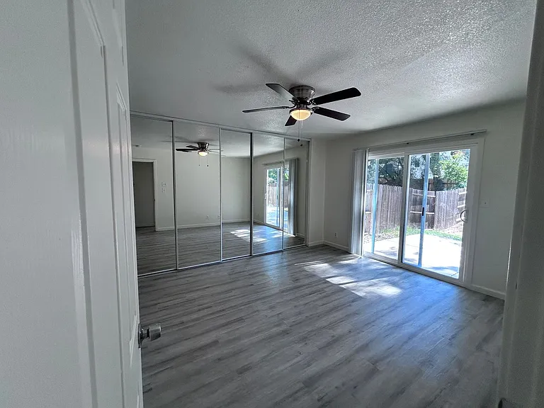 6962-6964 Crux Dr — Photo 10