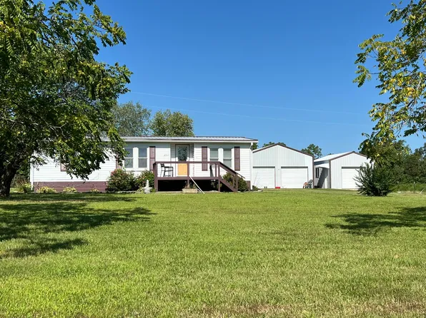 2717 Chestnut Drive, Cabool, MO 65689