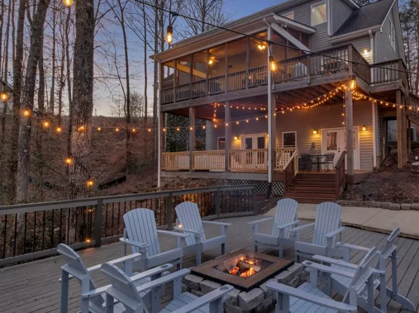 782 Hidden Falls Dr, West Union, SC 29696