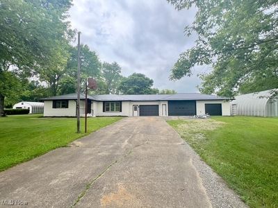 150 N Wardell St, Uhrichsville, OH, 44683