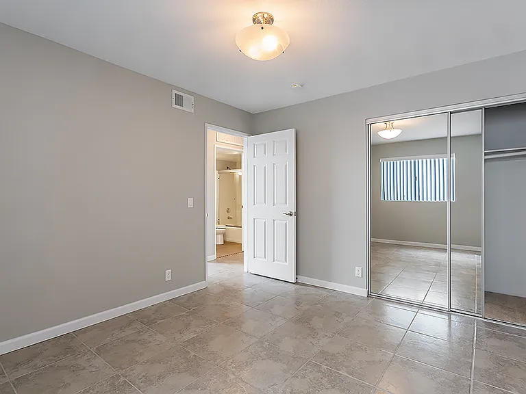 1216 S Corning St — Photo 67