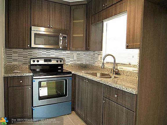 5th image of 8311 NW 59th Ct