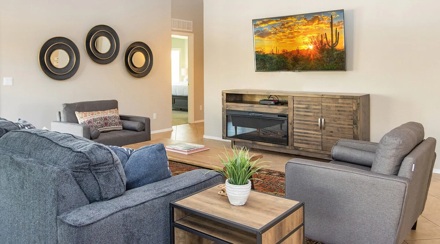 3 bed, 2.0 bath, $7,997 — Photo 2