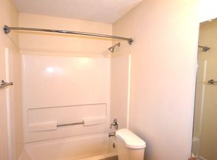 1324 N Hampton Dr, Hampton, GA 30228