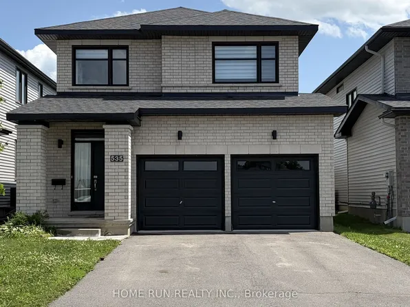 535 Honeylocust Ave, Ottawa, ON K2V 0L8