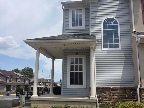 217 Silk Dr, West Reading, PA 19611