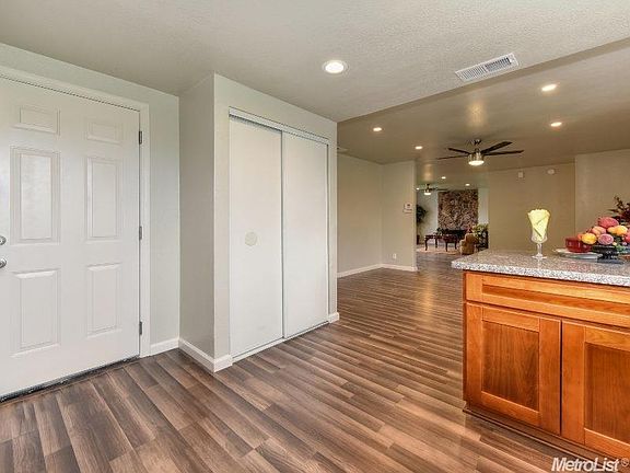 4th image of 7415 Rock Creek Way