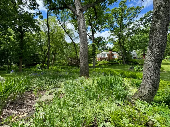 4801 Deering Oaks Ln, Crystal Lake, IL 60012