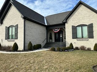 5512 Bloomsbury Ct, Greenwood, IN