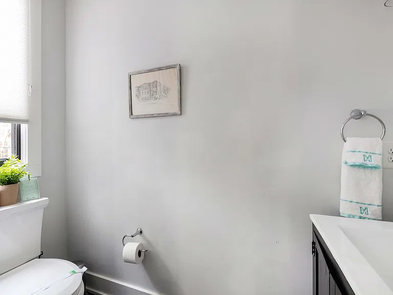 682 Barnett St NE — Photo 21