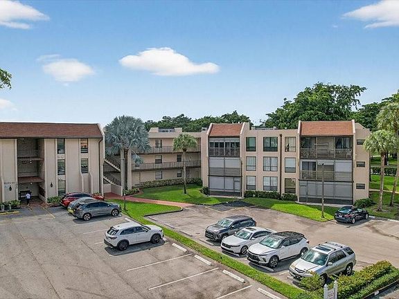 3rd image of 7950 W Mcnab Road #302