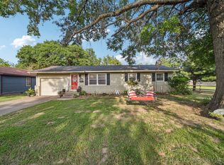 332 N Crabtree Rd, Muskogee, OK 74403