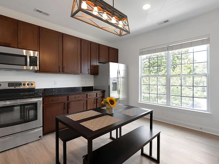 4577 Leamore Square Rd — Photo 9