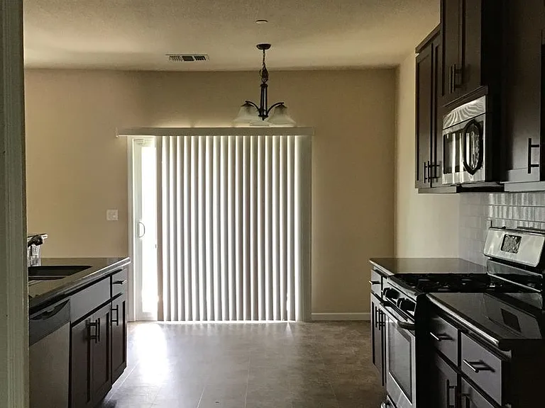5635 Meadow Brook Way — Photo 7
