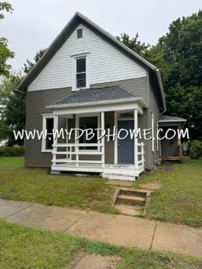 1334 Huestis Ave photo 1