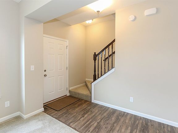 4th image of 3187 Crossing Hill Way