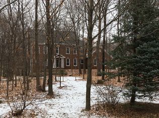 19121 Edgewood Ln, Prior Lake, MN 55372