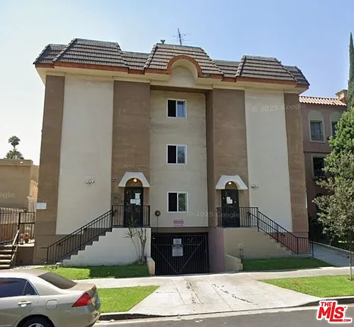 545 S Manhattan Pl #11 Photo 1