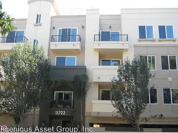 2nd image of 11722 Ohio Ave APT 305