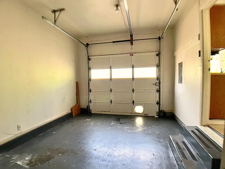 13942 SE Division St — Photo 14