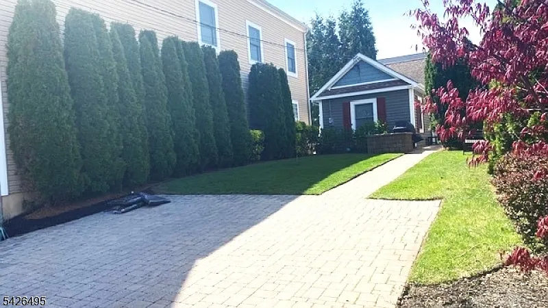 2 bed, 1.5 bath, $3,850 — Photo 4