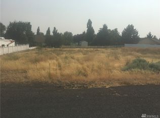 19755 Fairway Dr NW, Soap Lake, WA 98851