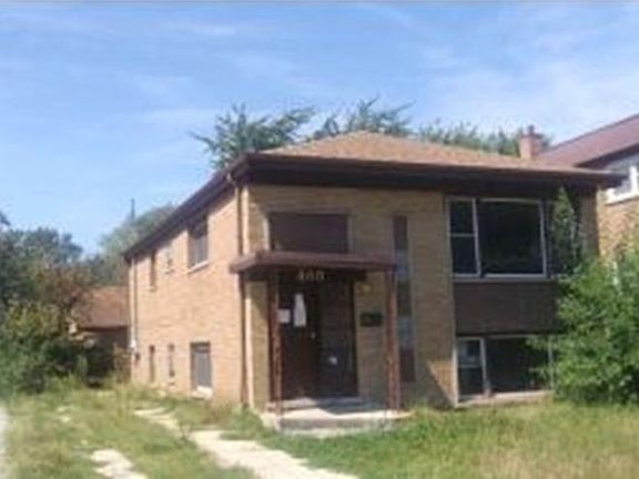 2nd image of 460 Oglesby Ave