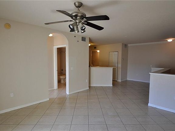 5th image of 604 Belmont Ln #604