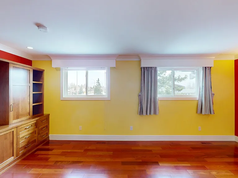 502 Silvercreek Close NW — Photo 12