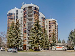 10 W Coachway Rd SW #144, Calgary, AB T3H 1E5