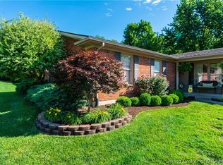 1118 Eastridge Dr, New Albany, IN 47150