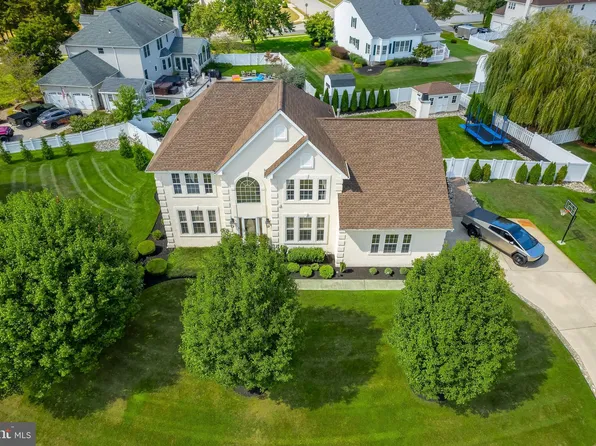 4 Kingsberry Ln, Woodstown, NJ 08098