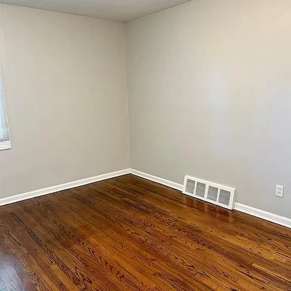 3345 Horton St — Photo 9