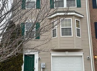 120 Raphael Ct, Martinsburg, WV 25403
