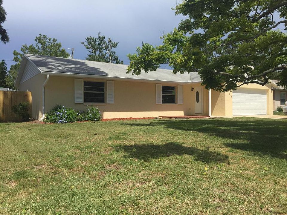 1st image of 2709 Fern Palm Dr