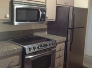 1305 Boulevard Way APT 110, Walnut Creek, CA