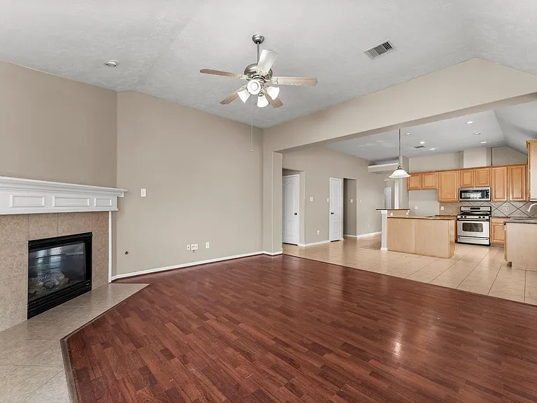 30218 Deleon Fields Dr — Photo 13